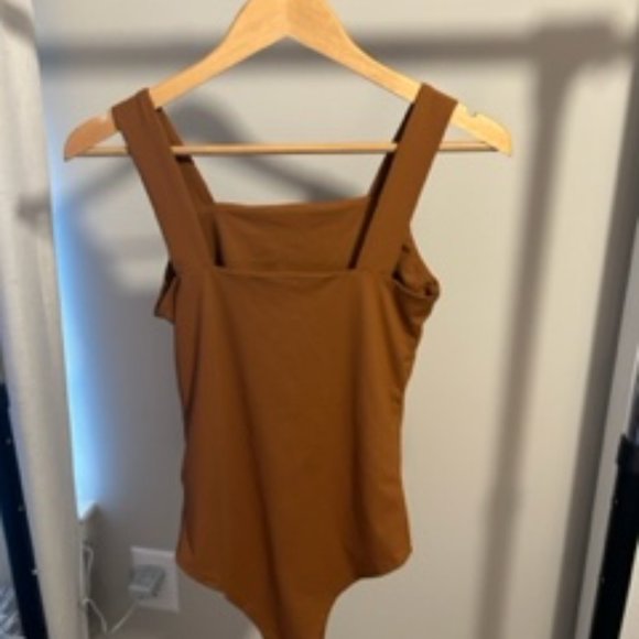 Reoria Body suit - Picture 2 of 2